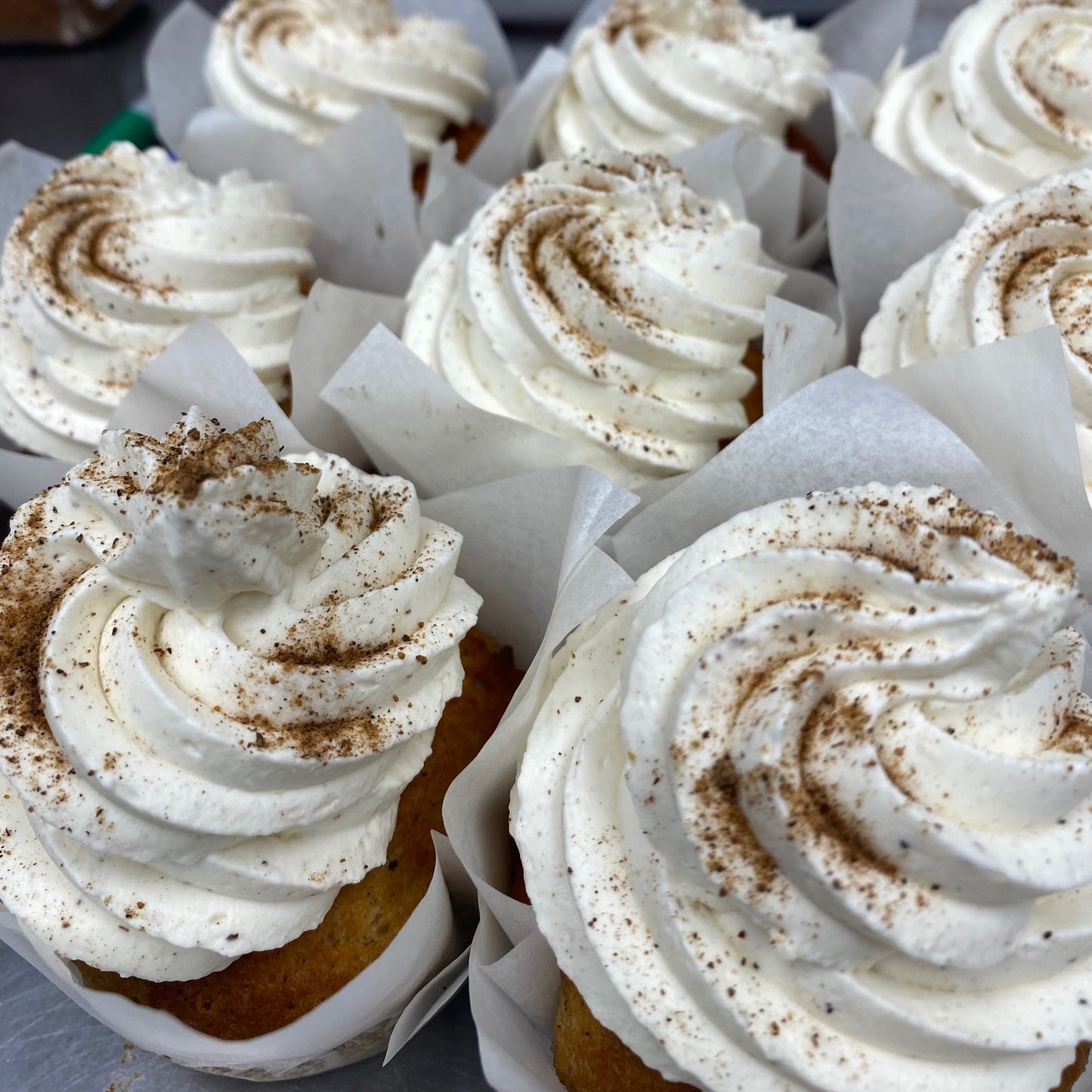 Pumpkin Cupcakes (Gluten-Free, Keto / Low-Carb & Sugar-Free)