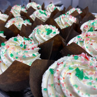 Candycane Cupcakes (Gluten-Free, Keto / Low-Carb & Sugar-Free)