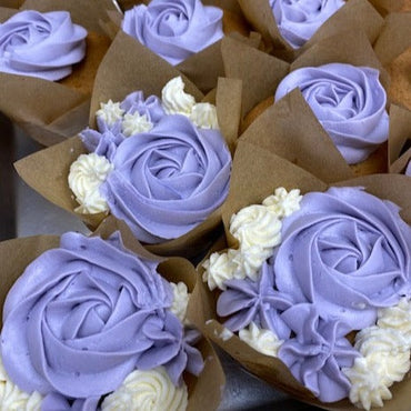 Earl Grey Cupcakes (Gluten-Free, Keto / Low-Carb & Sugar-Free)